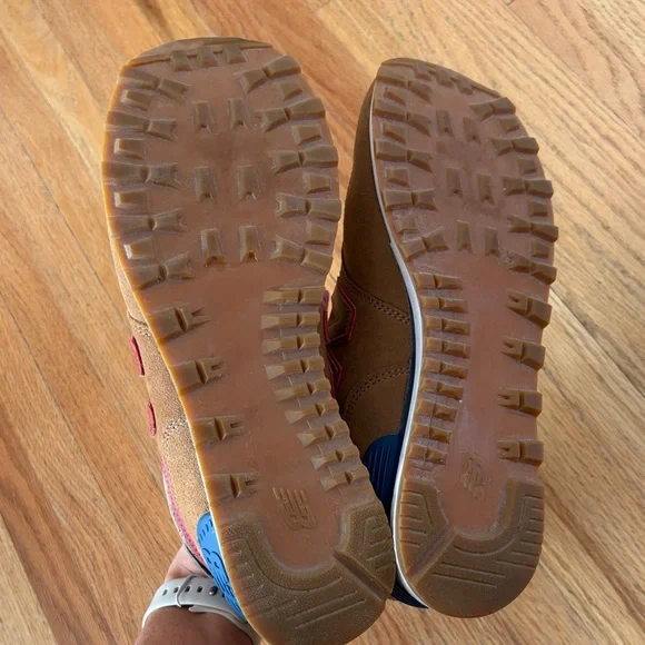 New Balance Women's Brown, Red & Navy Sneakers - Picture 5 of 7